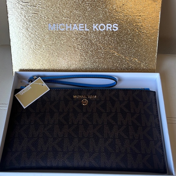 Mk wristlet - Picture 2 of 9